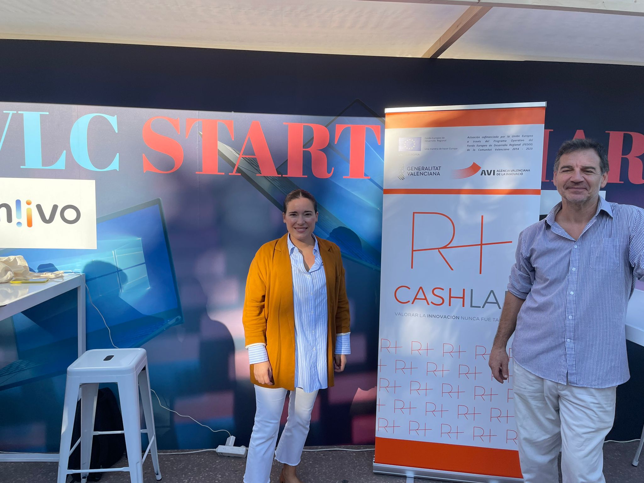 El equipo R+Cash Lab se sumerge en el talento innovador valenciano en el VLC Startup Market.